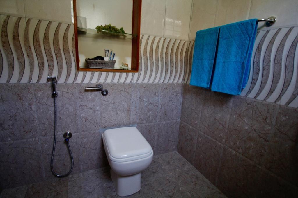 Wine Tree Garden Guesthouse ミリッサ エクステリア 写真